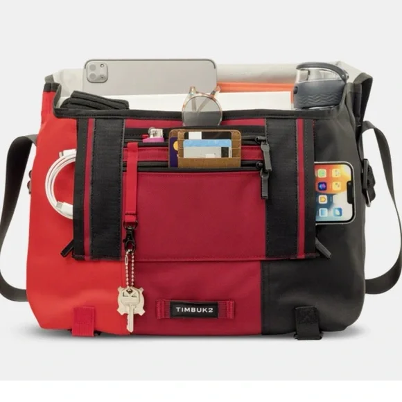 🌸 Timbuk2 Classic Messenger Diablo in medium - Picture 2 of 11